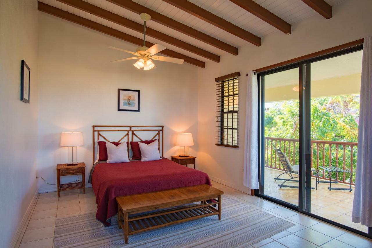 Bayview Vacation Apartments Spanish Town Eksteriør bilde