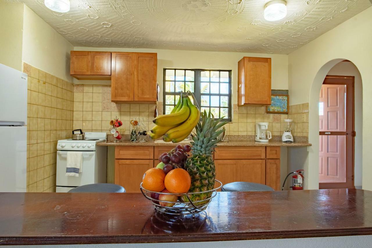 Bayview Vacation Apartments Spanish Town Eksteriør bilde